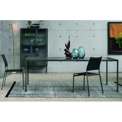 Sedit Tavolo fisso Strong con struttura in metallo e piano in materico - IN PROMOZIONE FINO AL 6/07