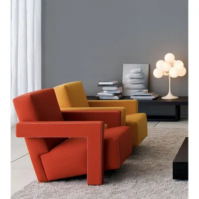 Cassina Poltrona Utrecht con rivestimento a scelta
