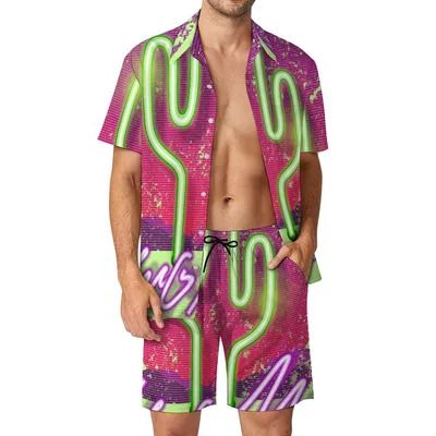 Completo da uomo con camicia e pantaloncini