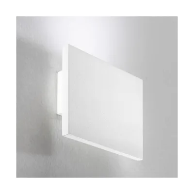 Minitallux Lampada a parete a LED TRATTO 16.G.2 in diverse finiture by Icone Luce