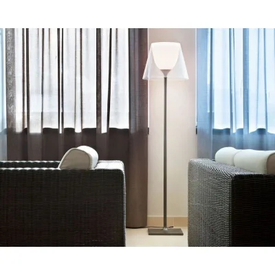 Flos Lampada da terra a luce diffusa LED KTribe F2 in diverse finiture