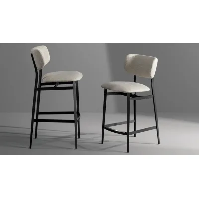 Bonaldo Sgabello Noor Too H 67 con gambe in metallo e seduta a scelta