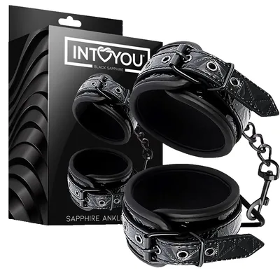 Sapphire cavigliere bondage vegano nere imbottite catena BDSM fetish