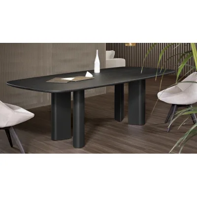 Bonaldo Tavolo fisso Geometric Table con struttura e piano in argilla spatolata a mano da 300x120 cm