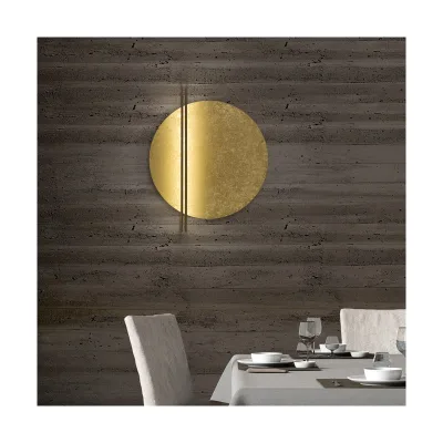 Minitallux Lampada da parete decentrata a LED Essenza 47 D in diverse finiture by Icone Luce