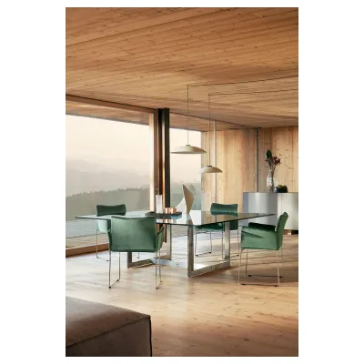 Cassina Tavolo fisso Sarpi con struttura in acciaio e piano in vetro float