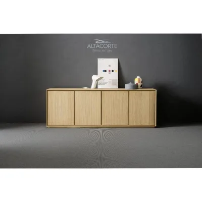 Altacorte Madia in appoggio Nook con basamento in legno da L.225,5 cm e H.80 cm - 4 ante