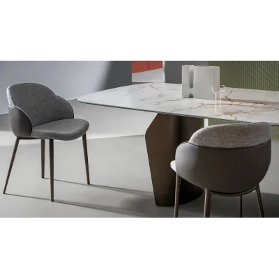 Bonaldo Sedia My Way con gambe in metallo e seduta a scelta