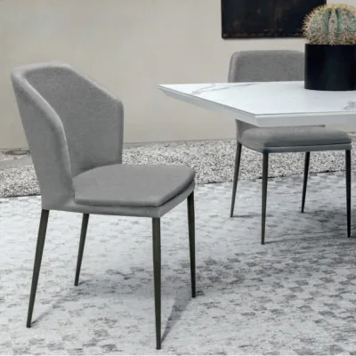 Sedit Sedia Astoria con struttura in metallo e seduta a scelta