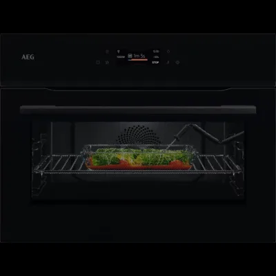 AEG Forno compatto MealAssist CombiQuick NKK 8N621 B finitura nero lucido da 60 cm