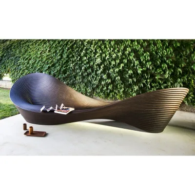 Magis Panca Folly in polietilene marrone effetto corten