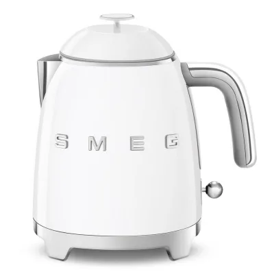 PRONTA CONSEGNA - Smeg Mini bollitore KLF05WHEU finitura bianco con logo Smeg 3D