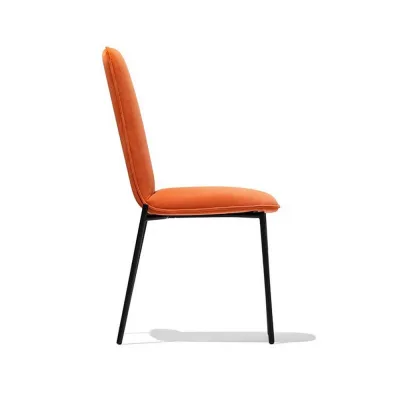 Connubia Sedia Riley CB2157 con struttura in metallo e seduta a scelta