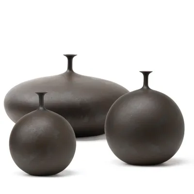 Adriani & Rossi Vaso Unique in ceramica opaca liscia