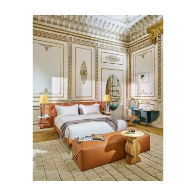 Cassina Letto King Size Volage Ex-S Night Wood con testiera in legno e barra attrezzata per accessori