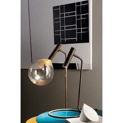 Bonaldo Lampada da tavolo grande Sofì in metallo ottone brunito e vetro ambrato