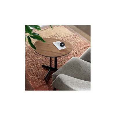 Bonaldo Tavolino Kumo con struttura in metallo e piano a scelta da 53 cm e h. 48 cm