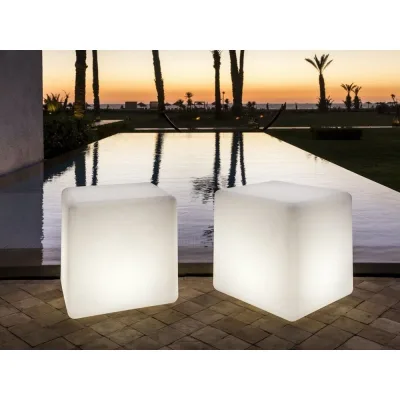 Arkema Pouf luminoso fotovoltaico Iris SL in polietilene finitura neutra