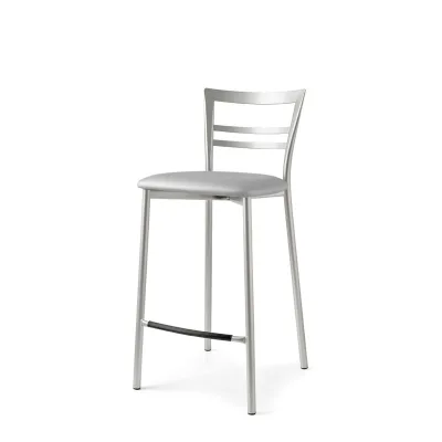 Connubia Sgabello Go! CB1513 con struttura in metallo e seduta a scelta da h. 94 cm