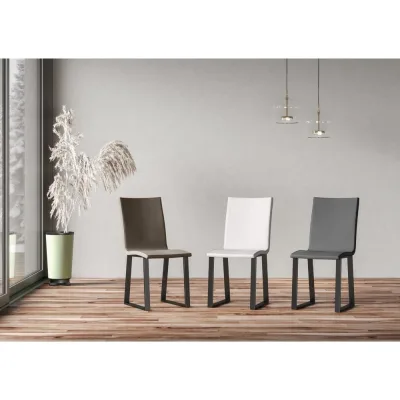 Itamoby Sedia Baffy Soft in similpelle e struttura in ferro antracite da h. 84 cm