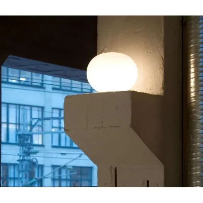 Flos Lampada da tavolo a luce diffusa Glo-Ball Basic 1 finitura bianco