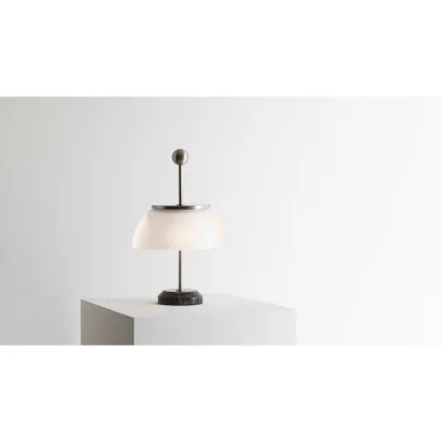 Artemide Lampada da tavolo Alfa finitura bianco