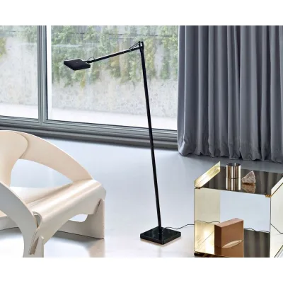 Flos Lampada da tavolo a luce diretta LED Kelvin LED Base in diverse finiture
