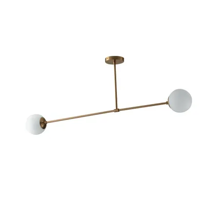 Lampadario a due steli in metallo oro e vetro soffiato bianco, 2 diffusori, 120x170cm