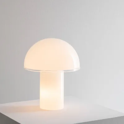 Artemide Lampada da tavolo Onfale Medio finitura bianco