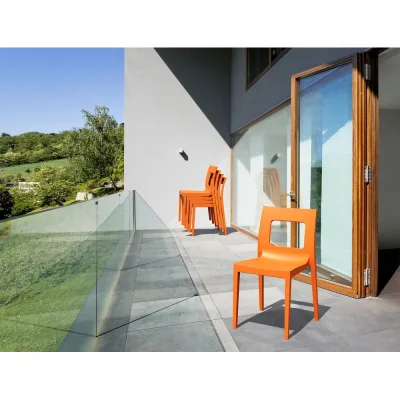 Siesta Sedia Hi-Tech Lucca art. 026 con struttura in termoplastica e scocca in termoplastica