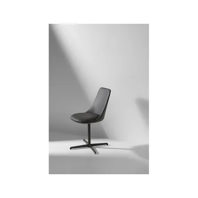 Bonaldo Sedia da ufficio Itala Office con base girevole in metallo e seduta a scelta
