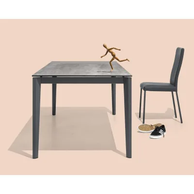 Connubia Tavolo allungabile Pentagon CB4797-R 130 A con struttura in metallo e piano a scelta da 130(180)x90 cm