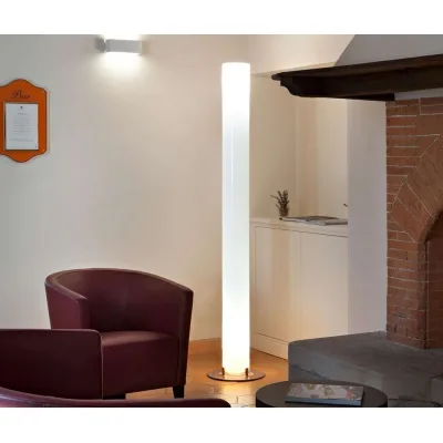 Flos Lampada da terra a luce indiretta e diffusa Stylos finitura argento