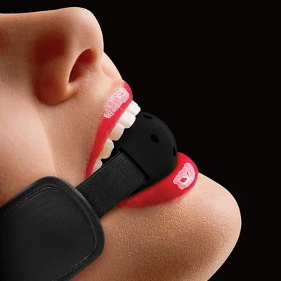Morso BDSM Ball Gag con Fascia Larga Palla Forata Traspirante Nero Regolabile