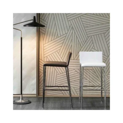 Bonaldo Sgabello Filly Too H 73 con gambe in metallo e seduta a scelta