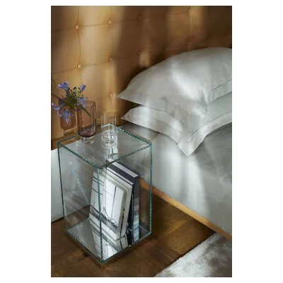 Cassina Comodino Volage in vetro extrachiaro su base in acciaio cromato da 33 cm e h.57 cm
