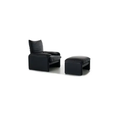 Cassina Pouf Maralunga con rivestimento a scelta