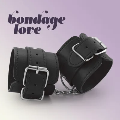 Manette BDSM Crushious Bondage Love ecopelle nere polsi caviglie catena unisex