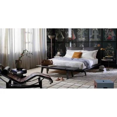 Cassina Letto Queen Size Acute Versione A con testiera a filo, senza cassettoni
