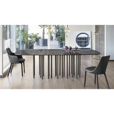 Bonaldo Tavolo fisso Mille con struttura in metallo e piano in cristallo da 300x140 cm