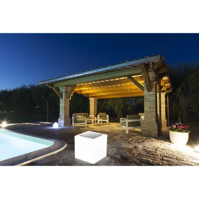 Arkema Pouf luminoso fotovoltaico Iris Comfort SL in polietilene finitura neutra