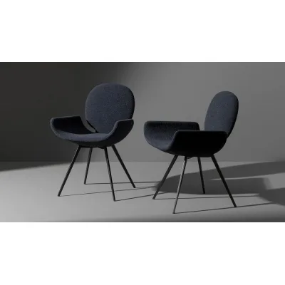 Bonaldo Sedia Youpi con gambe in metallo e seduta a scelta - Con braccioli