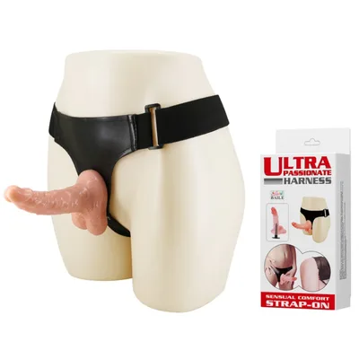 Ultra Passionate Harness Sensual Comfort Strap-On 15 cm regolabile con dildo realistico strap on