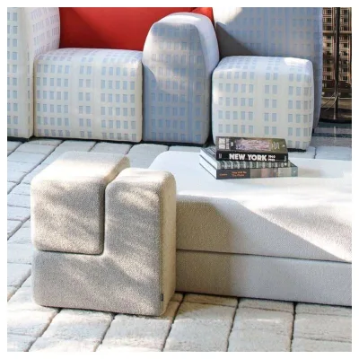 Cassina Poufs Soft Corners 507 con rivestimento a scelta